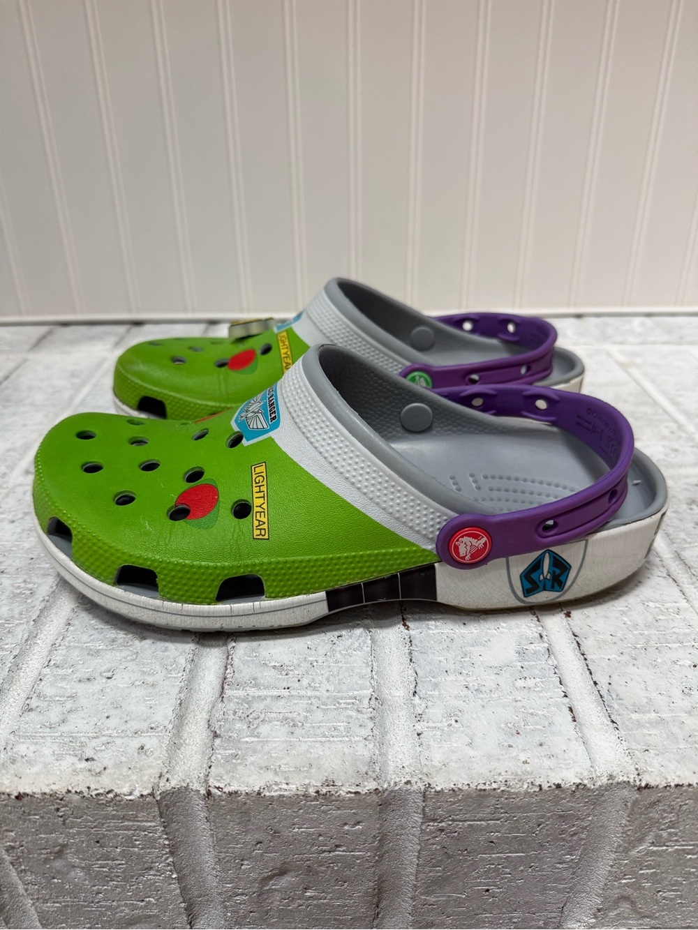 Crocs Disney Buzz Lightyear Toy Story Clogs for Adults - Picture 8 of 13